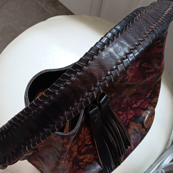 EUC Patricia Nash Floral Brocade Leather Bucket bag - Picture 7 of 9